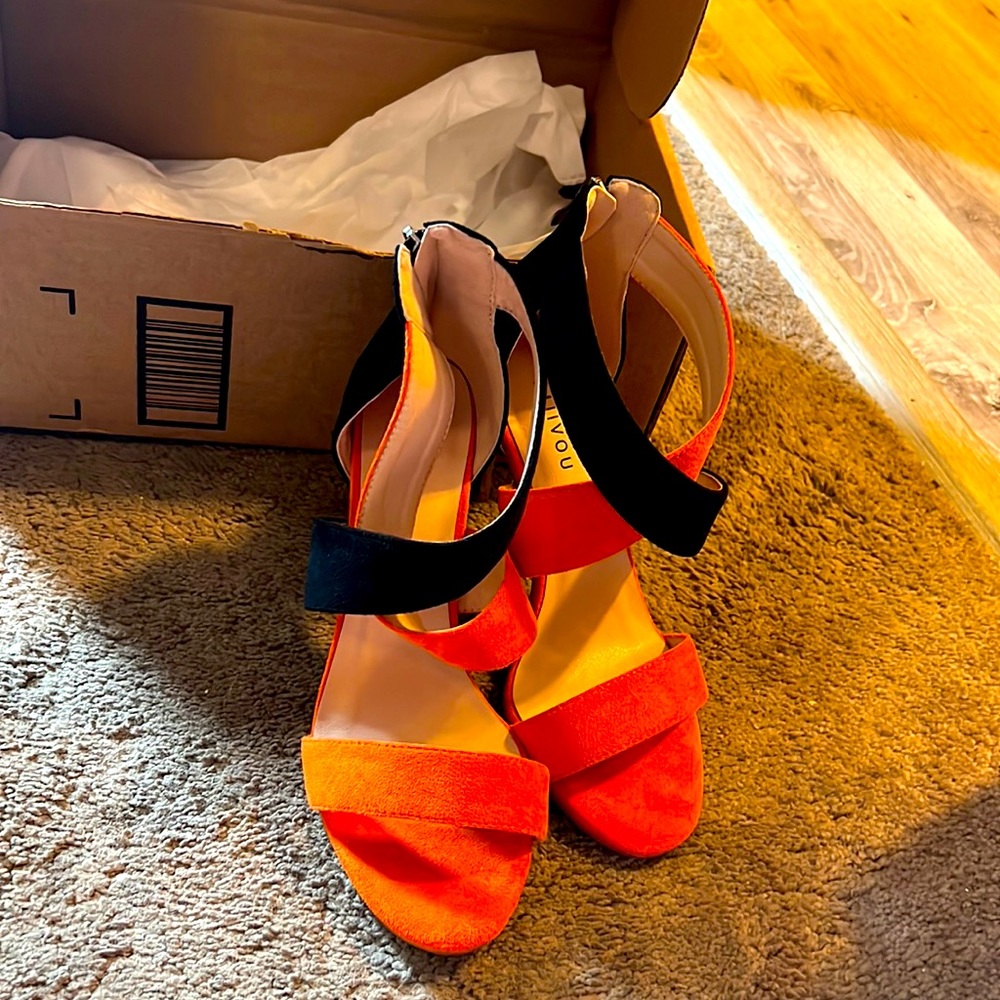 I’m selling high heels